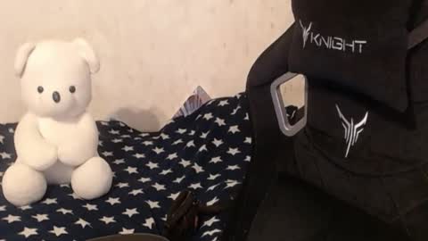 your_8a8y online show from January 14, 11:31 am