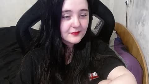 your_8a8y online show from February 25, 7:03 pm