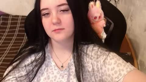 your_8a8y online show from September 22, 6:59 am