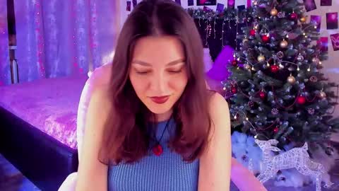 Snapshot of your_blackthorn chatting on December 3, 3:10 pm Roxanne online show from December 3, 3:10 pm