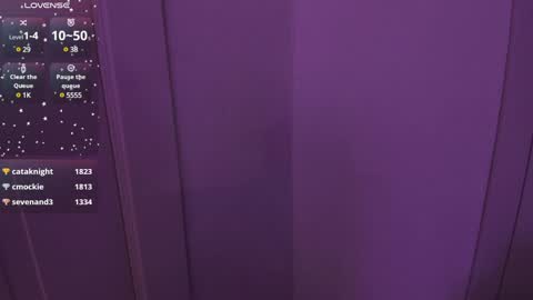 Snapshot of your_bunny chatting on December 18, 6:53 am Bunny online show from December 18, 6:53 am