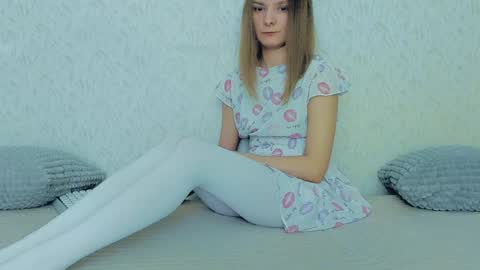 Lily online show from January 14, 10:48 am