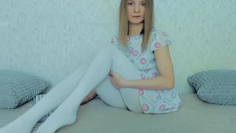 Lily online show from January 20, 9:46 am