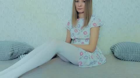 Lily online show from January 26, 11:28 am