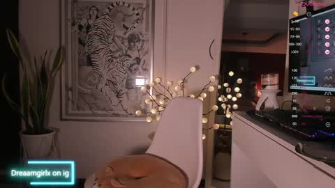 Isabella online show from December 9, 3:40 am