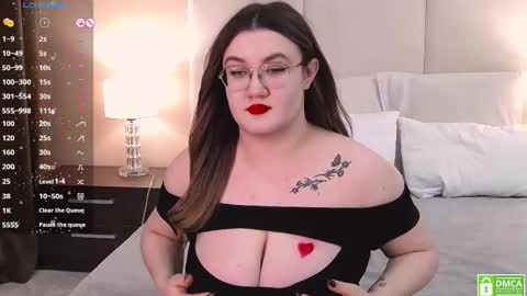 Nancy online show from January 25, 8:00 pm