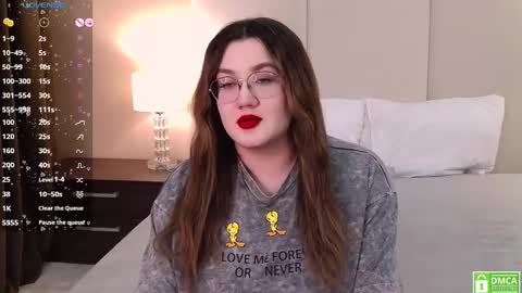 Nancy online show from February 28, 5:37 pm