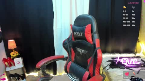 YourSeductiveWife online show from February 2, 12:51 am