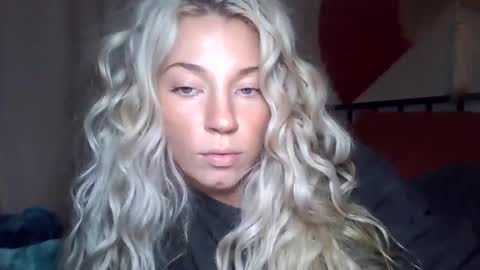 your_fav1 online show from September 24, 3:54 am