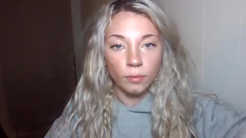 your_fav1 online show from October 25, 1:46 am