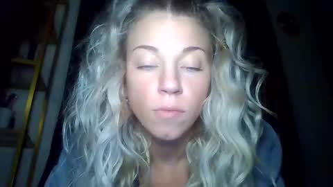 your_fav1 online show from November 29, 8:28 am