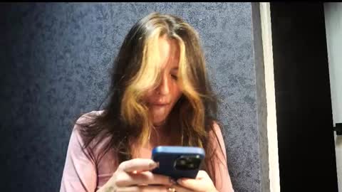 Meri  online show from November 24, 9:25 pm