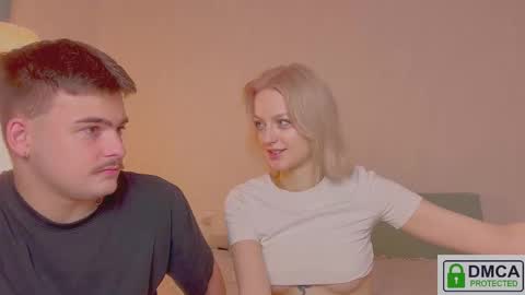 your_molly_mark online show from November 12, 6:52 pm