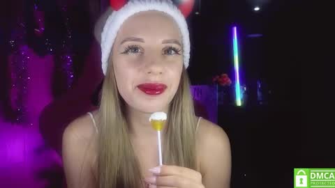 Alice  online show from December 2, 3:04 am