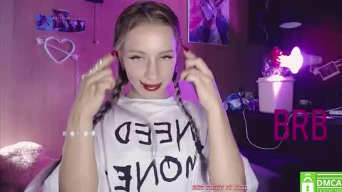 Alice  online show from September 22, 1:07 am