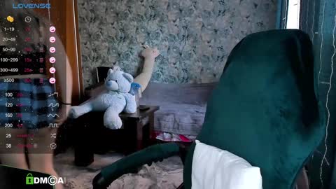 Molly online show from February 5, 6:35 am