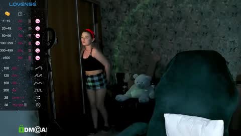 Molly online show from February 6, 10:59 am