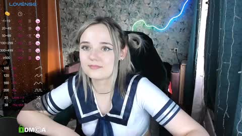 Molly online show from February 8, 8:20 am