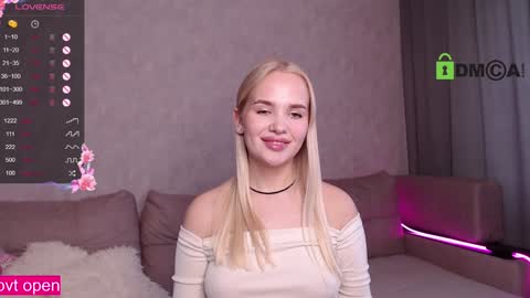 Lolli  Instagram  lollii 1  online show from December 7, 6:32 am