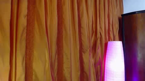 Snapshot of your_wild_fantasy chatting on December 13, 7:53 pm your_wild_fantasy online show from December 13, 7:53 pm