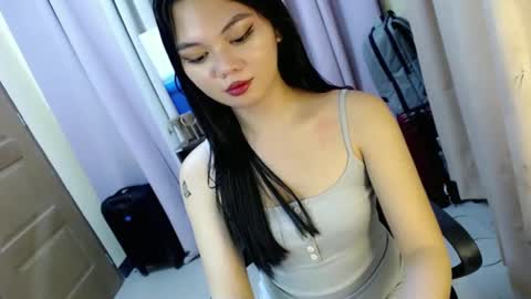 Hi its me Yna online show from December 12, 6:21 pm