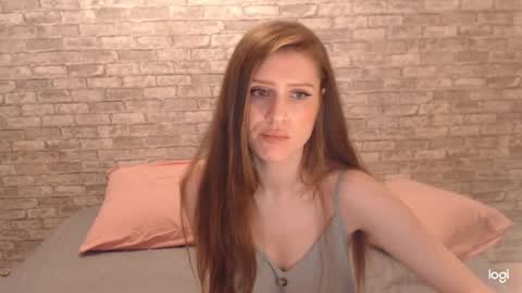 Snapshot of yourbabybaby01 chatting on December 11, 5:00 am Sasha FOLLOW ME online show from December 11, 5:00 am