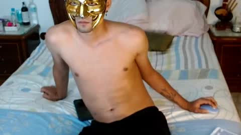 yourcouplehot online show from November 9, 7:50 am