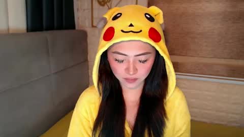 JEN  online show from February 27, 3:25 am