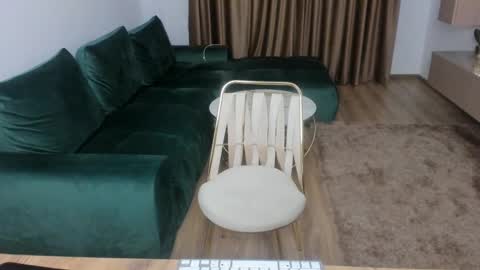 Snapshot of yourfantasyc chatting on February 28, 4:20 pm Evelline online show from February 28, 4:20 pm