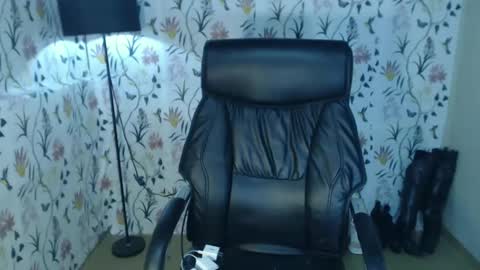 maureen love you online show from February 2, 2:27 am