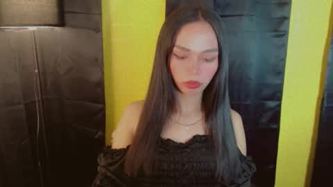 RICCIE MAE online show from September 20, 2:23 am