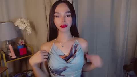 RICCIE MAE online show from December 3, 3:14 am