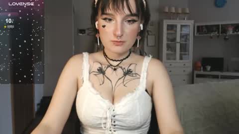 hanna online show from October 18, 1:56 pm