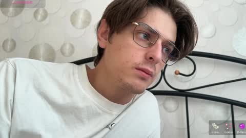 Chris online show from December 13, 11:55 am