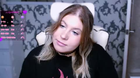 Snapshot of yourkarma_2_0 chatting on October 15, 4:29 pm Karma online show from October 15, 4:29 pm