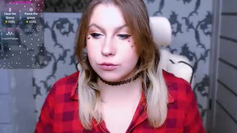 Snapshot of yourkarma_2_0 chatting on November 1, 1:57 pm Karma online show from November 1, 1:57 pm