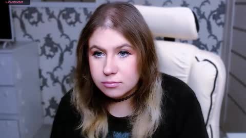 Snapshot of yourkarma_2_0 chatting on November 28, 1:25 pm Karma online show from November 28, 1:25 pm