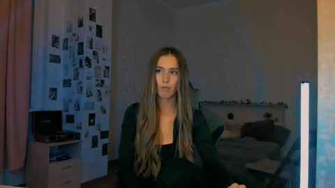 Eva online show from November 23, 7:57 pm