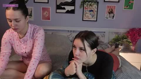 yoursecretplessure online show from November 25, 4:01 am