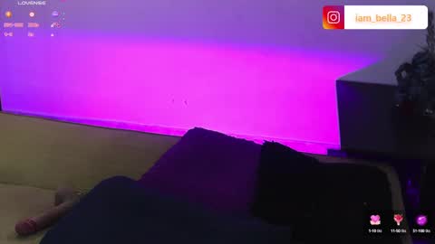 Snapshot of yourtoybella chatting on February 13, 7:42 pm Bella- Independert Model online show from February 13, 7:42 pm