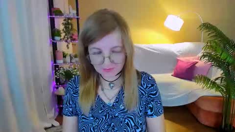 Alice online show from October 12, 4:22 am