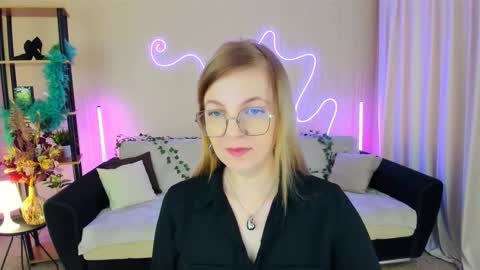 Alice online show from November 14, 9:19 am