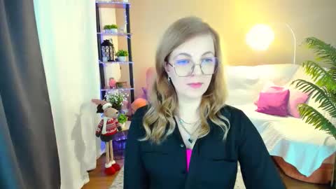 Alice online show from November 23, 9:20 am