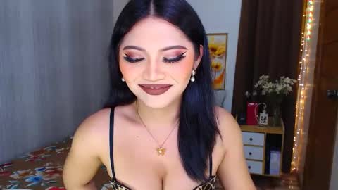 Snapshot of youungsextdeity chatting on January 22, 7:46 am cathy online show from January 22, 7:46 am