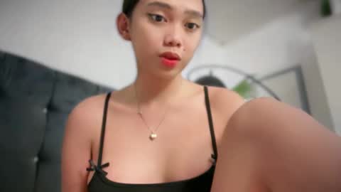 YowgineTheGreat online show from February 6, 12:16 pm