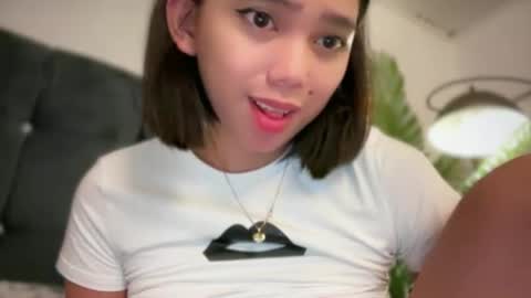 YowgineTheGreat online show from February 23, 8:55 pm