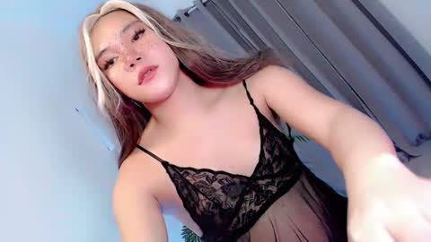 ysabella_love69 online show from October 28, 6:21 pm