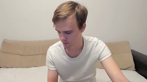 Yue Lang and Samm online show from October 6, 6:16 pm