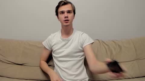 Yue Lang and Samm online show from November 9, 6:06 pm