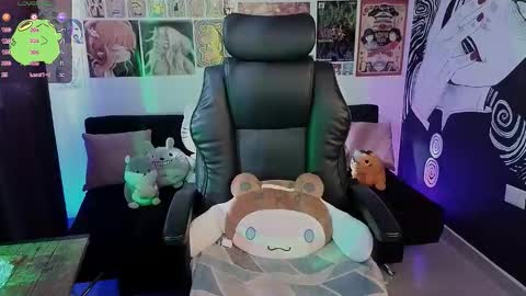    rawr   Anne Independent model      online show from September 30, 8:47 pm